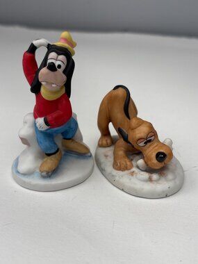 Disney 1988 Goofy & Pluto Mini Figurines The Disney Collection Ceramic Decor Set